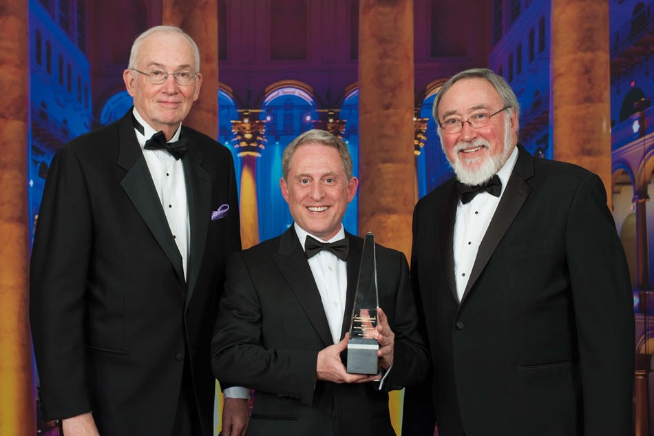 312_AW_Laureate2016