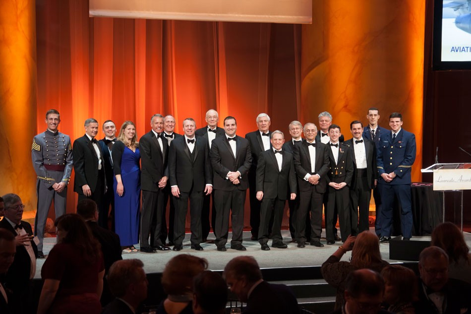 382_AW_Laureate2016